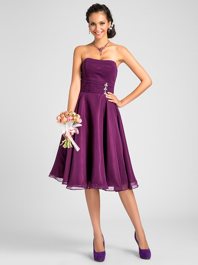  Ball Gown / A-Line Strapless Knee Length Chiffon Bridesmaid Dress with Ruched / Crystals / Draping