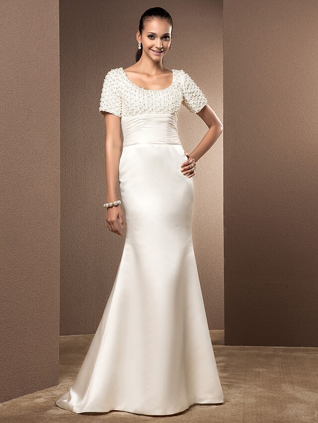  Mermaid / Trumpet Wedding Dresses Scoop Neck Court Train Lace Satin Short Sleeve with Pearl Ruched 2022