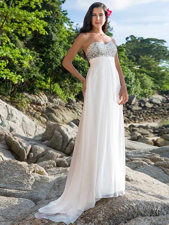  Boho Esküvői ruhák Szűk szabású Szív-alakú Pánt nélküli Seprűuszály Sifon Menyasszonyi ruhák Val vel Gyöngydíszítés 2023
