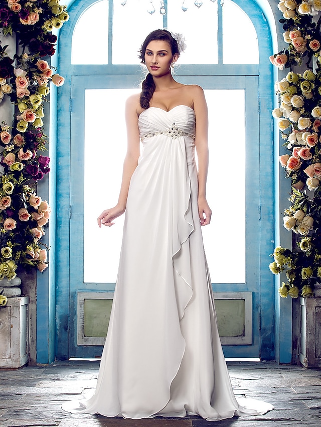  Sheath / Column Wedding Dresses Sweetheart Neckline Sweep / Brush Train Chiffon Strapless Casual Vintage Sparkle & Shine with Beading Criss-Cross 2021