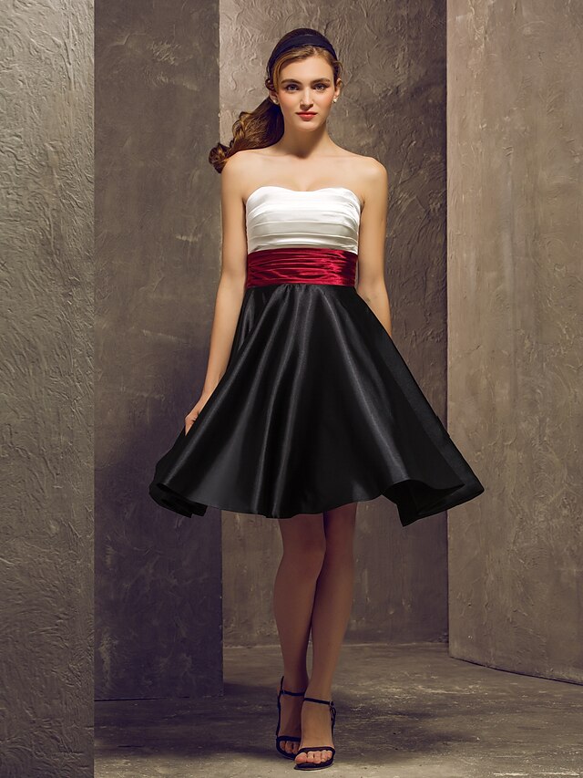  A-Line Strapless Knee Length Stretch Satin Bridesmaid Dress with Ruched