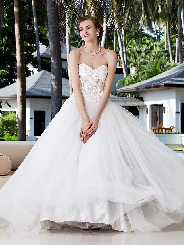  Lanting Bride® Ball Gown Petite / Plus Sizes Wedding Dress - Classic & Timeless / Glamorous & Dramatic Floor-length SweetheartCharmeuse /