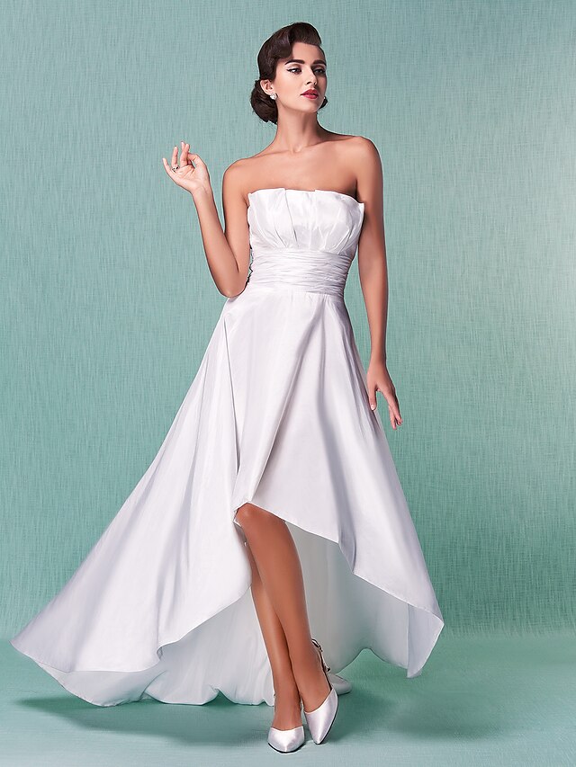  A-lijn Strapless Asymmetrisch Taffeta Op maat gemaakte trouwjurken met Drapering / Sjerp / Lint / Ruches door LAN TING BRIDE®