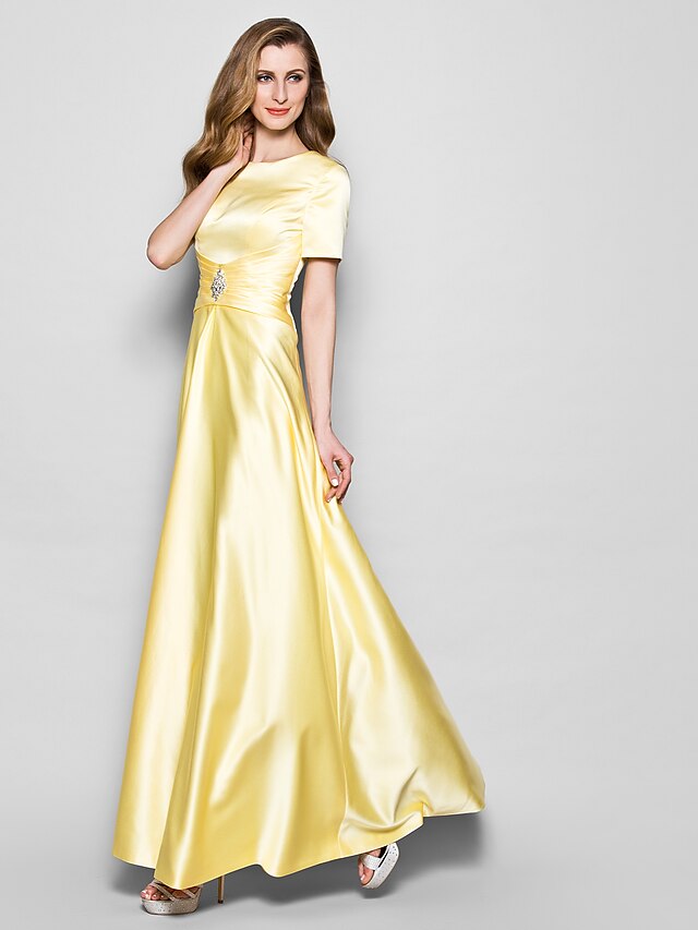  A-Line Mother of the Bride Dress Vintage Plus Size Elegant Jewel Neck Floor Length Satin Short Sleeve with Sash / Ribbon Ruched Crystals 2023