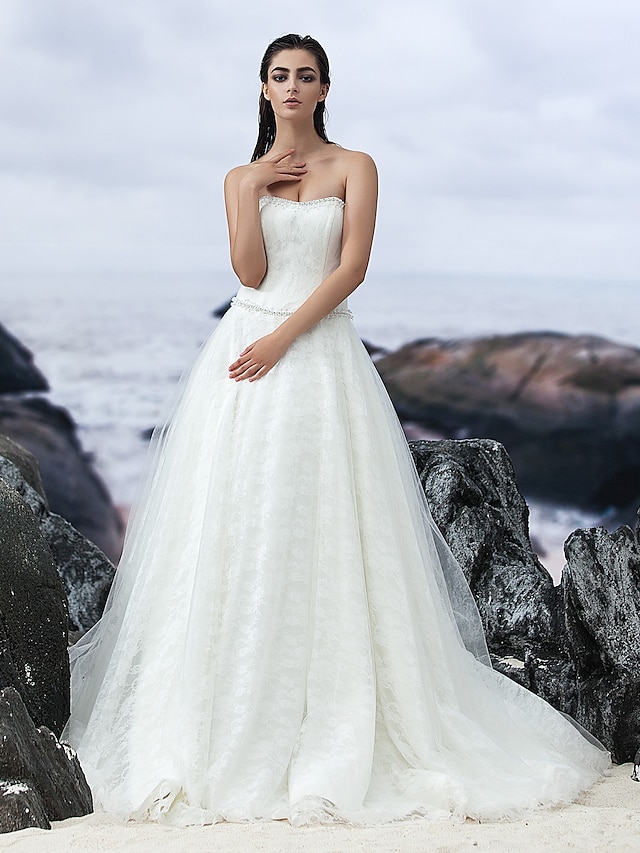  Wedding Dresses A-Line Strapless Sleeveless Court Train Lace Bridal Gowns With 2023
