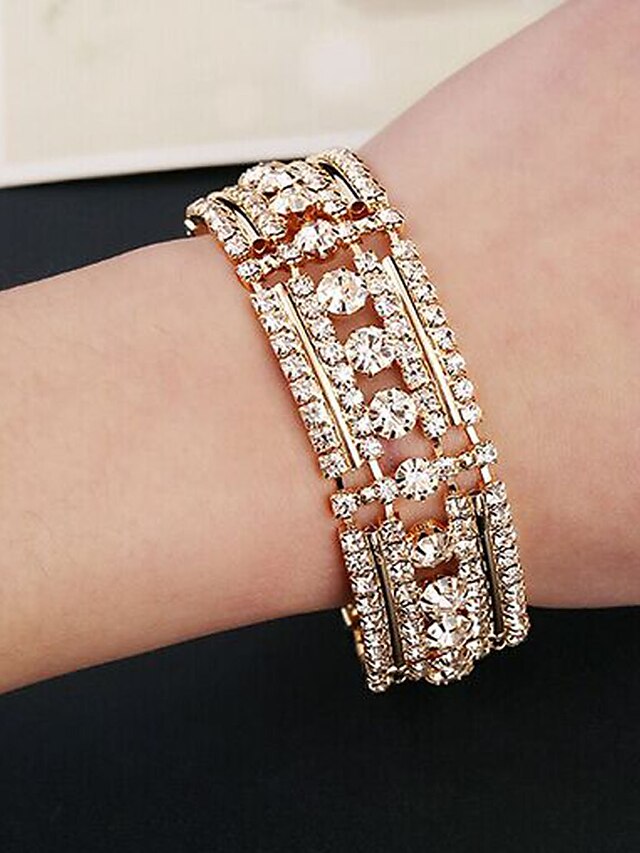  Cuff Imitation Diamond Bracelet Jewelry Gold / Silver For Wedding Party Special Occasion Anniversary Gift Casual