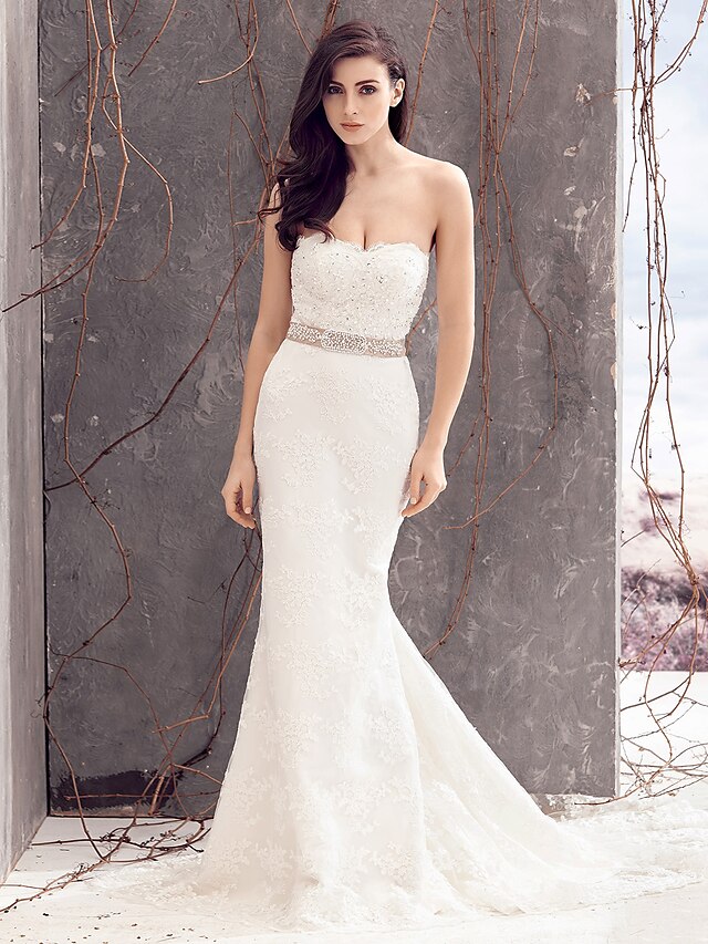  Wedding Dresses Mermaid / Trumpet Strapless Sleeveless Court Train Lace Bridal Gowns With Lace 2023