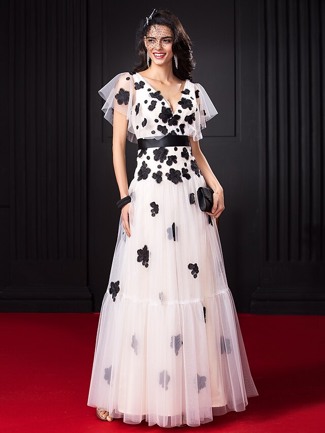  A-Line Celebrity Style Prom Dress V Neck Short Sleeve Floor Length Tulle with Sash / Ribbon Flower 2020