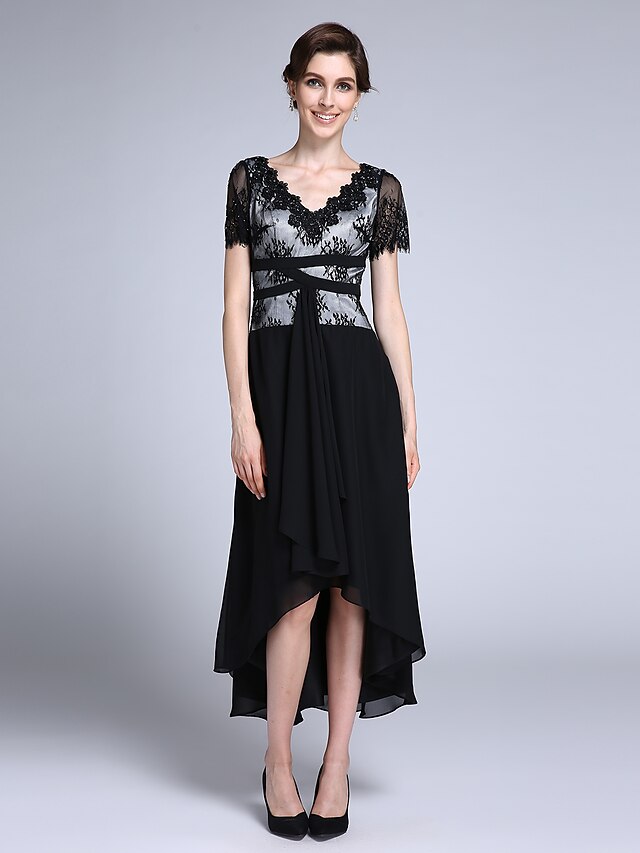  Sheath / Column Mother of the Bride Dress Black Dress V Neck Asymmetrical Chiffon Short Sleeve No with Appliques 2023