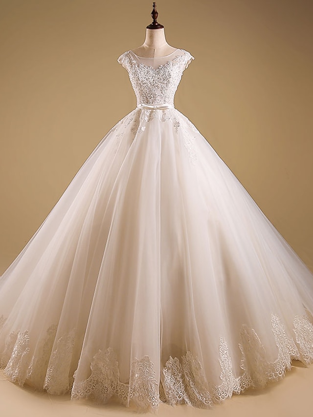  Ball Gown Wedding Dresses Scoop Neck Sweep / Brush Train Beaded Lace Cap Sleeve See-Through with Beading Appliques Ruffle 2020