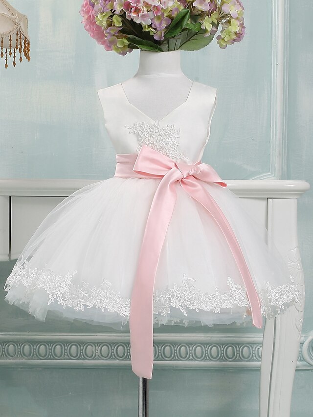  Ball Gown Knee Length Flower Girl Dress - Tulle Sleeveless V Neck with Bow(s) by