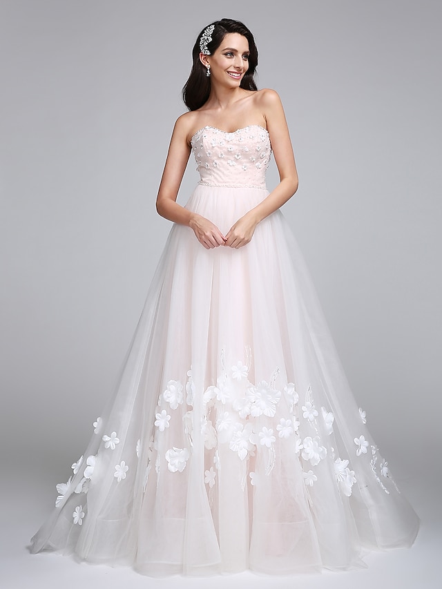  Esküvői ruhák A-vonalú Szív-alakú Ujjatlan Udvariuszály Tüll Menyasszonyi ruhák Val vel Virág 2023