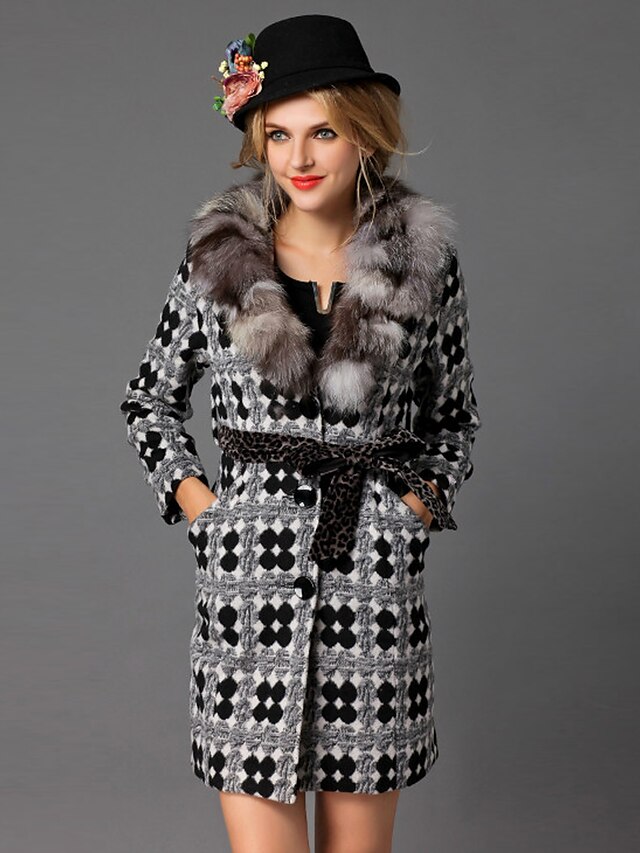  DREAMY LAND  Women‘s Formal Vintage CoatEmbroidered V Neck Long Sleeve Winter Gray Wool / Fox Fur Medium