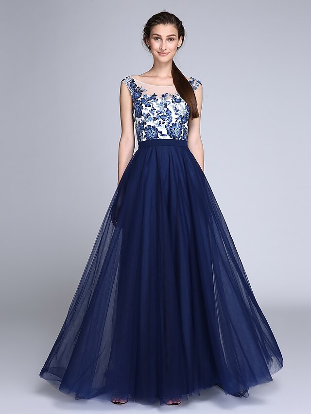  A-Line Formal Evening Dress Scoop Neck Sleeveless Sweep / Brush Train Tulle with Sequin Appliques 2020