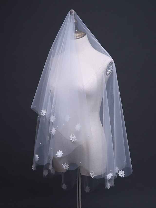  Two-tier Lace Applique Edge / Pencil Edge Wedding Veil Elbow Veils with Ruffles / Embroidery / Appliques Tulle / Classic