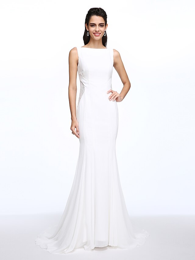  A sirena Bateau Neck Strascico di corte Chiffon Abiti da sposa su misura con Di pizzo / Bottoni di LAN TING BRIDE® / Traforato