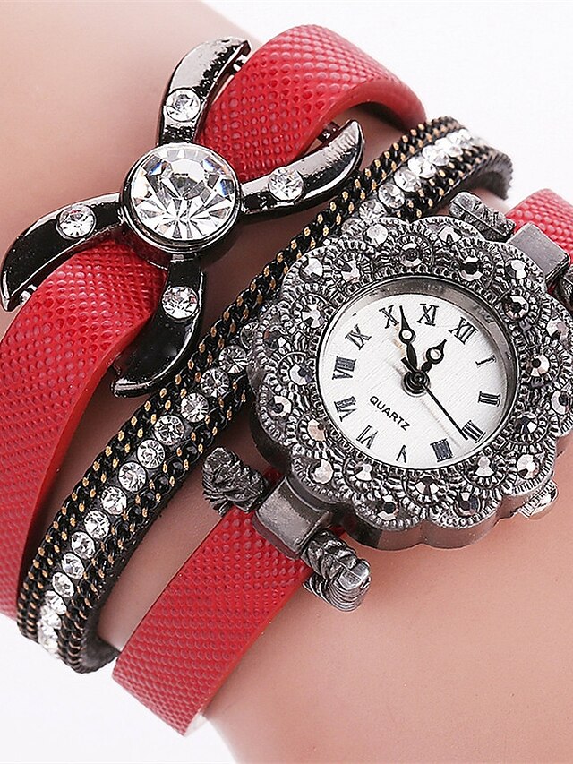  Women's Bracelet Watch Simulated Diamond Watch Quartz Quilted PU Leather Black / White / Blue Imitation Diamond Analog Charm Casual Elegant Fashion - White Black Red