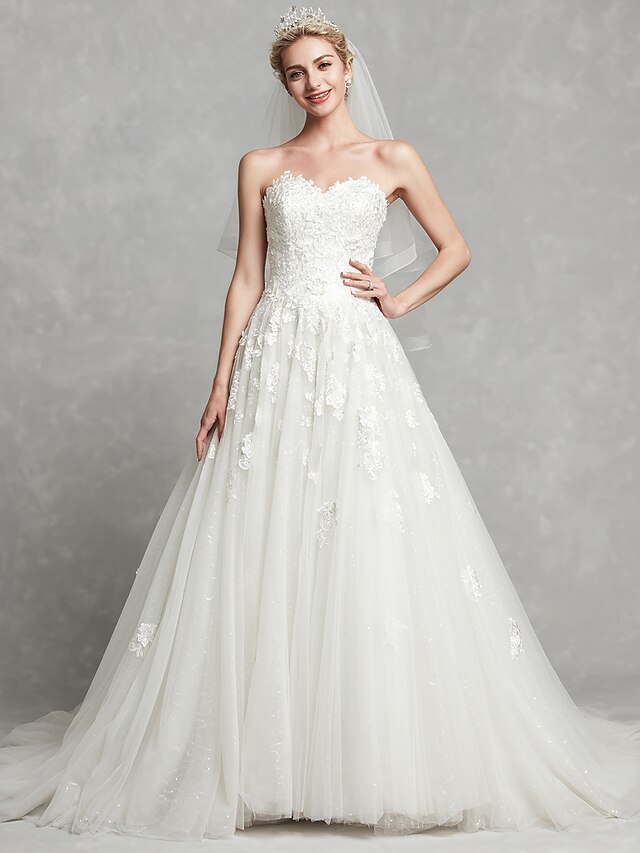  A-Line Wedding Dresses Sweetheart Neckline Court Train Lace Tulle Strapless Romantic Backless with Lace 2021