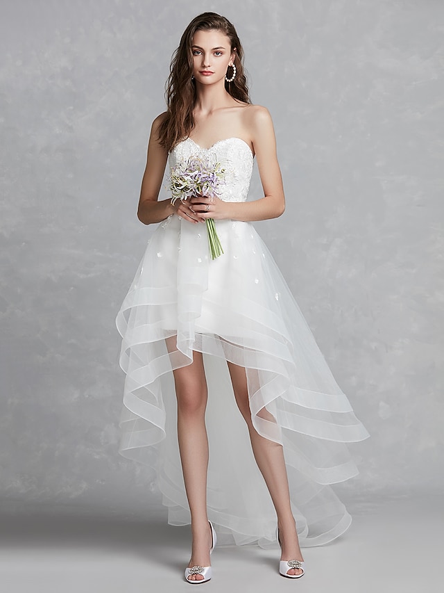  שמלותקבלתפנים שמלות לבנות קטנות שמלות חתונה גזרת A לב (סוויטהארט) סטרפלס א-סימטרי תחרה שמלות כלה עם אפליקציות 2023