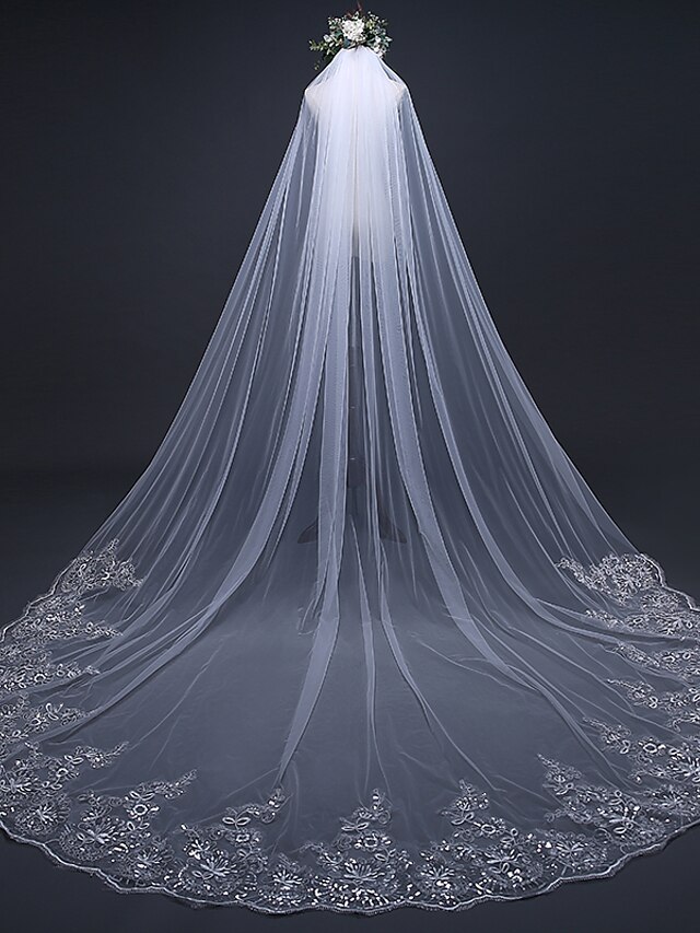  One-tier Luxury / Lace Applique Edge Wedding Veil Cathedral Veils with Sequin / Appliques 118.11 in (300cm) Lace / Tulle / Oval