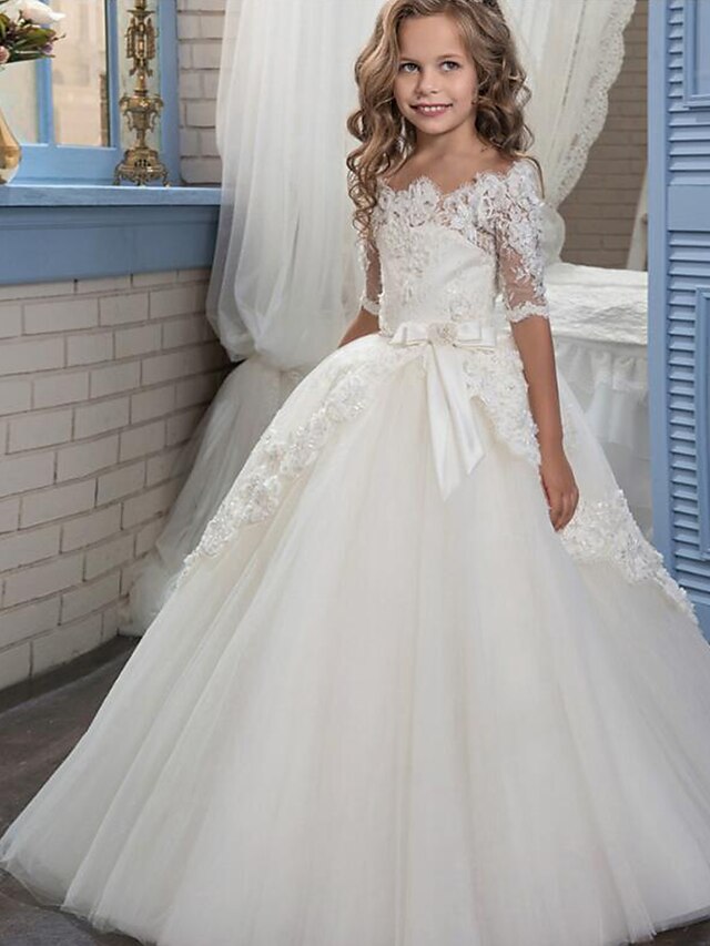  Ball Gown Floor Length Flower Girl Dresses Christmas Cotton / nylon with a hint of stretch Half Sleeve Boat Neck with Lace