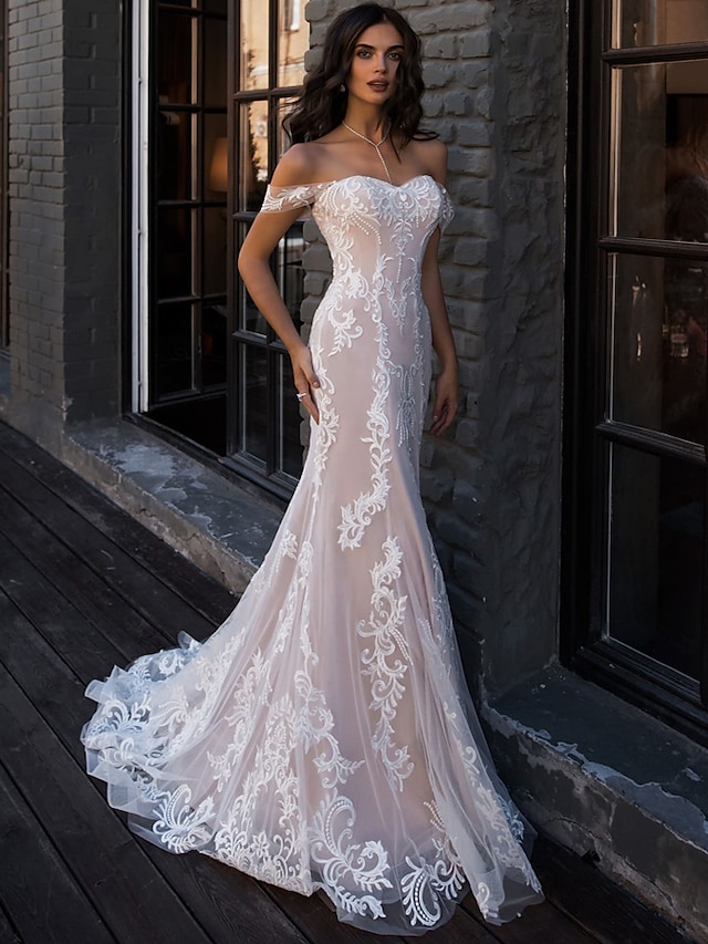 sweetheart trumpet wedding dress