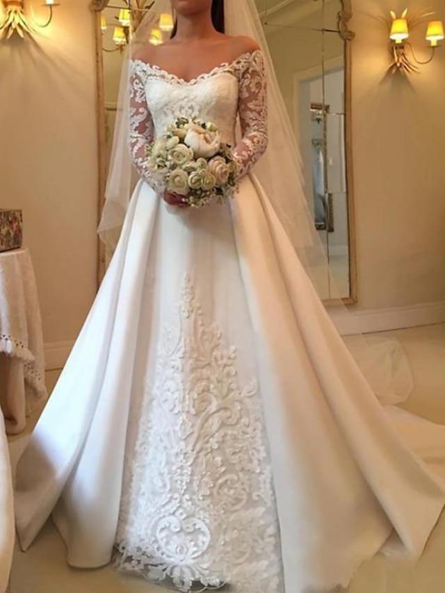  Engagement Vintage Formal Wedding Dresses Ball Gown Off Shoulder Long Sleeve Court Train Satin Bridal Gowns With Lace Insert Appliques 2024