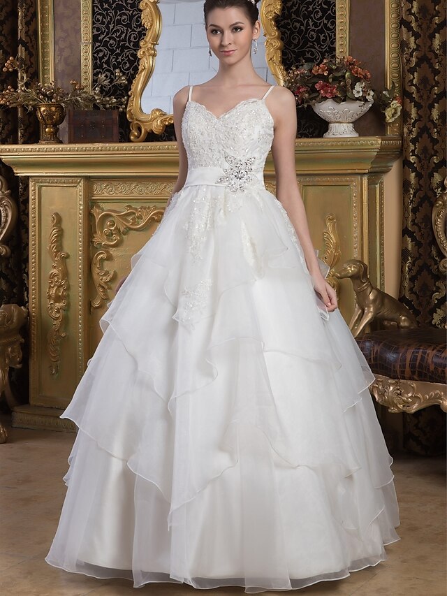  Esküvői ruhák Báli ruha V-alakú Spagetti pántok Földig érő Szatén Menyasszonyi ruhák Val vel Selyemövek / Szalagok Gyöngydíszítés 2024
