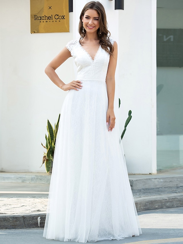  Beach Wedding Dresses A-Line V Neck Cap Sleeve Floor Length Lace Bridal Gowns With Lace 2024