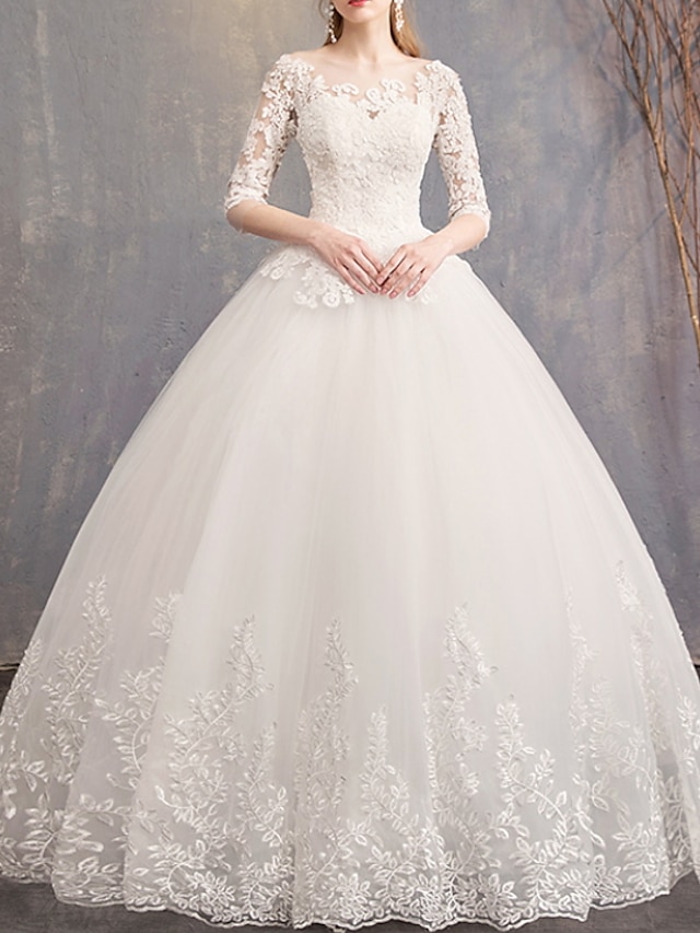  Ball Gown Wedding Dresses Jewel Neck Court Train Lace Tulle Half Sleeve Country Plus Size Illusion Sleeve with Lace Insert 2021