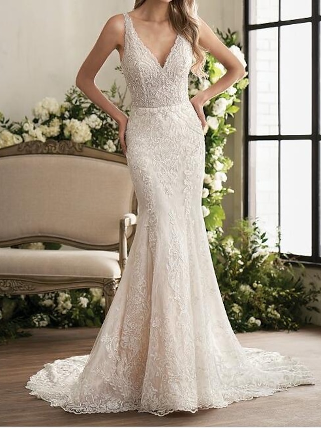  Engagement Formal Wedding Dresses Mermaid / Trumpet V Neck Sleeveless Court Train Lace Bridal Gowns With Lace Embroidery 2024