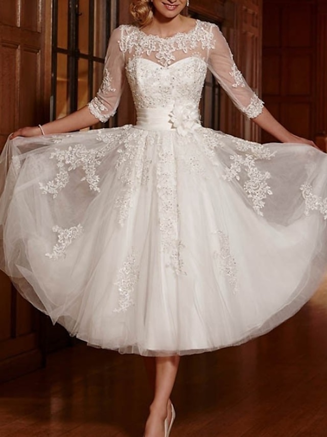  Reception Vintage 1940s / 1950s Simple Wedding Dresses Wedding Dresses A-Line V Neck Cap Sleeve Tea Length Lace Bridal Gowns With Lace Lace Insert 2024