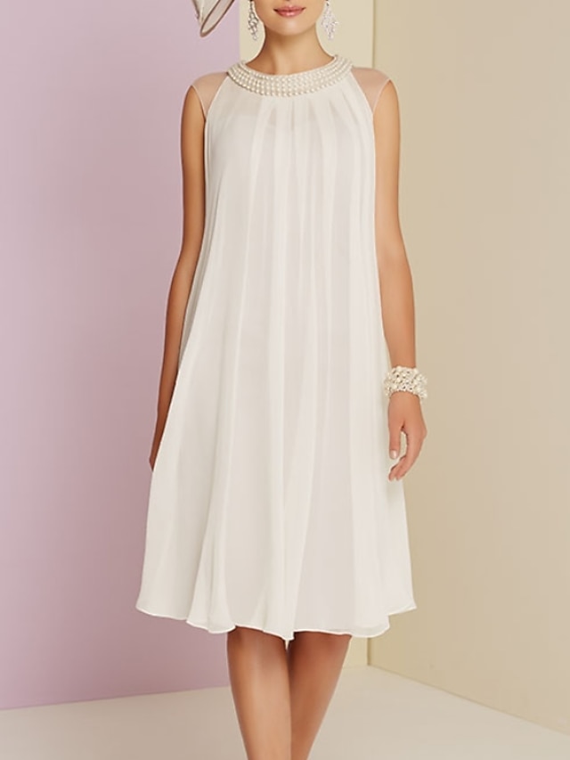  Sheath / Column Mother of the Bride Dress Elegant Jewel Neck Knee Length Chiffon Sleeveless with Pleats Beading 2022