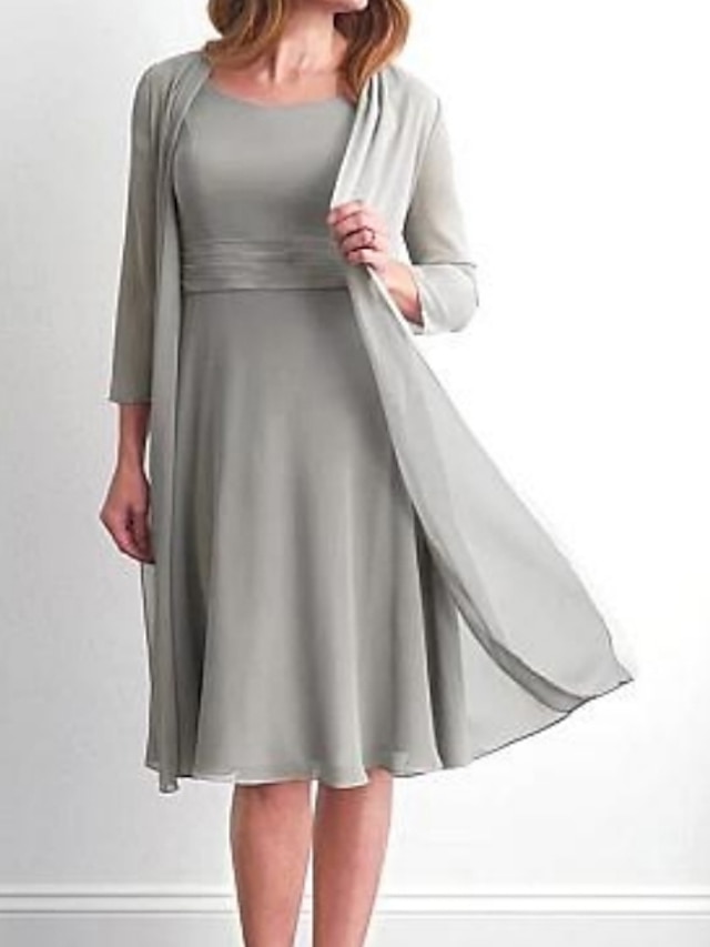  Two Piece A-Line Mother of the Bride Dress Jewel Neck Knee Length Chiffon Long Sleeve Jacket Dresses with Ruching 2023