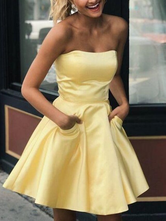 Strapless Sleeveless Short/Mini Elastic Satin Homecoming Dresses