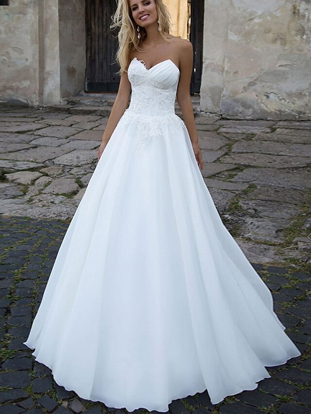  Hall Formal Wedding Dresses A-Line Sweetheart Sleeveless Sweep / Brush Train Tulle Bridal Gowns With Ruched Appliques 2024