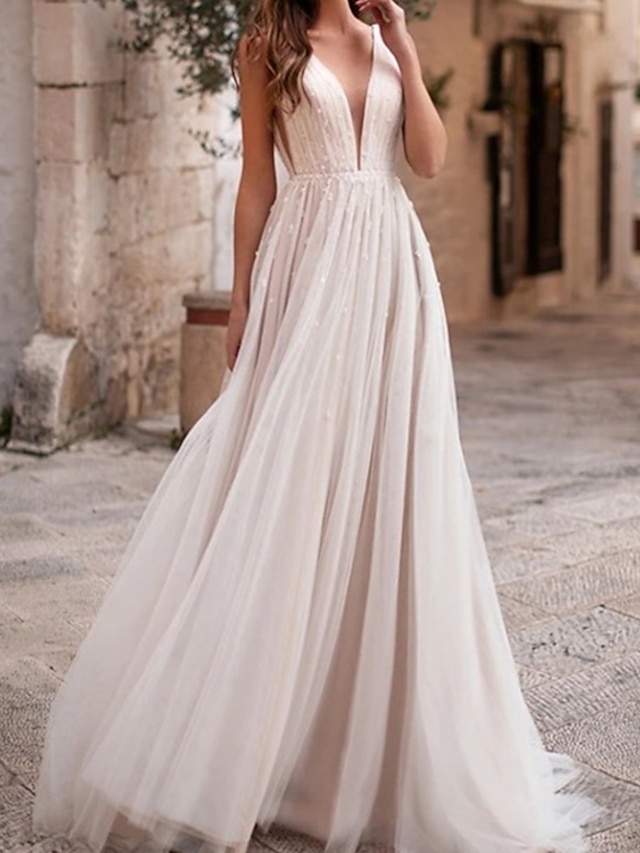  Beach Wedding Dresses A-Line V Neck Sleeveless Floor Length Tulle Bridal Gowns With Pleats Lace Insert 2023