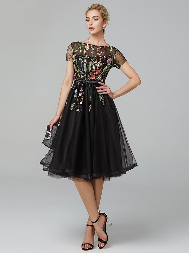  A-Line Party Dress Elegant Floral Engagement Formal Evening Dress Illusion Neck Short Sleeve Knee Length Lace with Pleats Appliques 2024