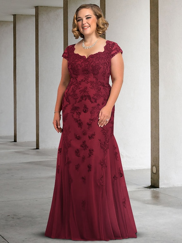  A-Line Mother of the Bride Dress Luxurious Plus Size Elegant Scoop Neck Floor Length Lace Tulle Sleeveless with Appliques 2023