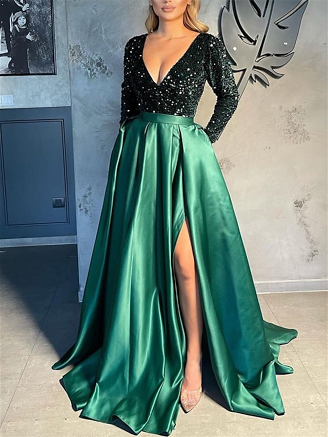  A-Line Celebrity Style Sparkle Red Green Dress Prom Dress V Neck Long Sleeve Sweep / Brush Train Satin with Slit Splicing 2024