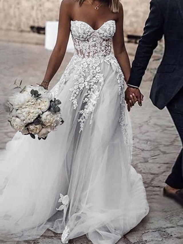 Beach Wedding Dresses A-Line Sweetheart Strapless Court Train Lace ...