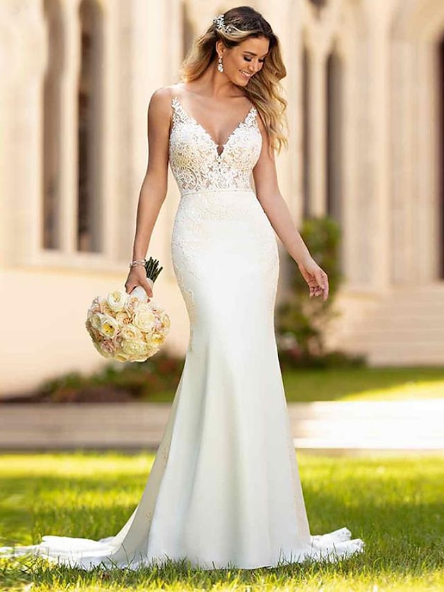  Engagement Open Back Sexy Formal Wedding Dresses Mermaid / Trumpet V Neck Sleeveless Court Train Lace Bridal Gowns With Appliques 2024