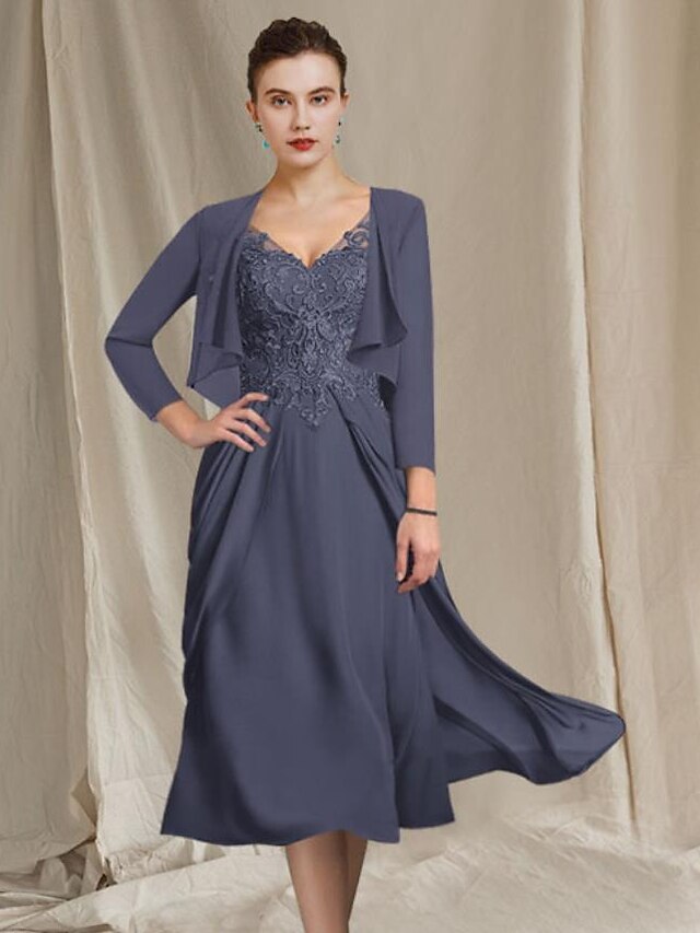  A-Line Mother of the Bride Dress Plus Size Elegant V Neck Tea Length Chiffon Lace Short Sleeve with Appliques 2022