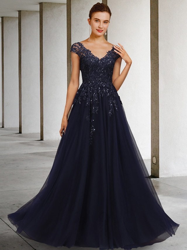 A Line Mother of the Bride Dress Elegant Vintage V Neck Floor Length Tulle Sequined Cap Sleeve