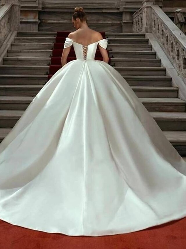 Engagement Off Shoulder Cap Sleeve Formal Wedding Dresses Sheath Court Train Satin Bridal Gowns With Ruched Solid Color
