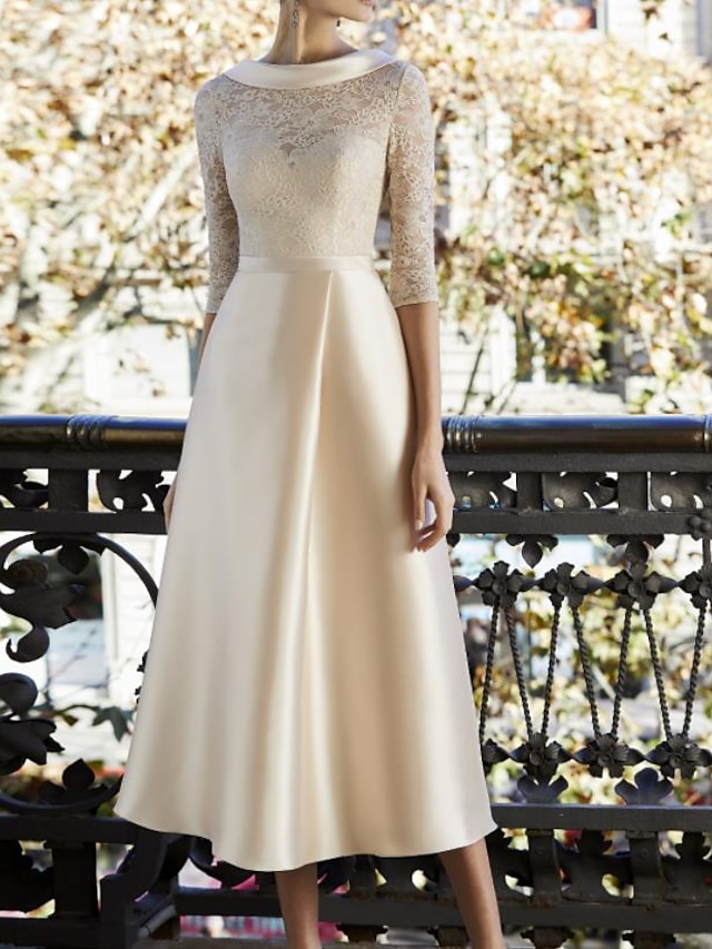 Sheath / Column Mother of the Bride Dress Elegant Jewel Neck Knee Length Satin Lace Half Sleeve with Pleats Appliques 2023
