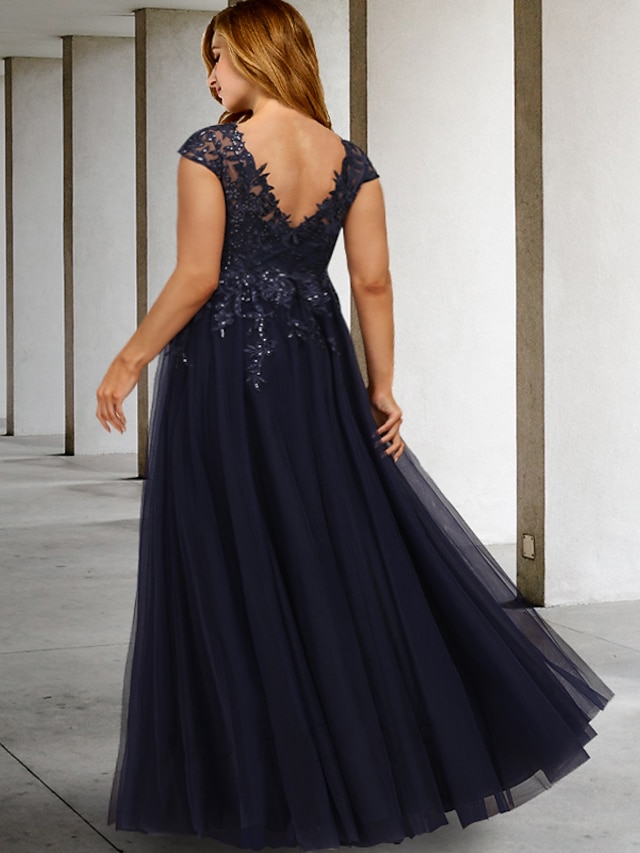 A-Line Mother of the Bride Dresses Plus Size Hide Belly Curve Vintage Dress Formal Floor Length Short Sleeve V Neck Chiffon with Ruffles main image 1