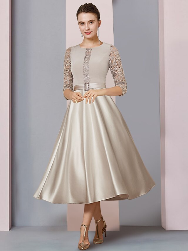 A-Line Mother of the Bride Dress Formal Wedding Guest Elegant Scoop Neck Knee Length Lace 3/4 Length Sleeve with Sequin