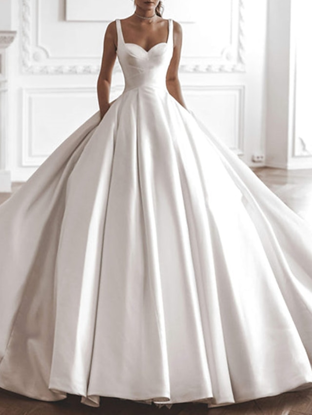  Royal Style Formal Wedding Dresses Ball Gown Square Neck Sleeveless Chapel Train Satin Bridal Gowns With Solid Color 2023