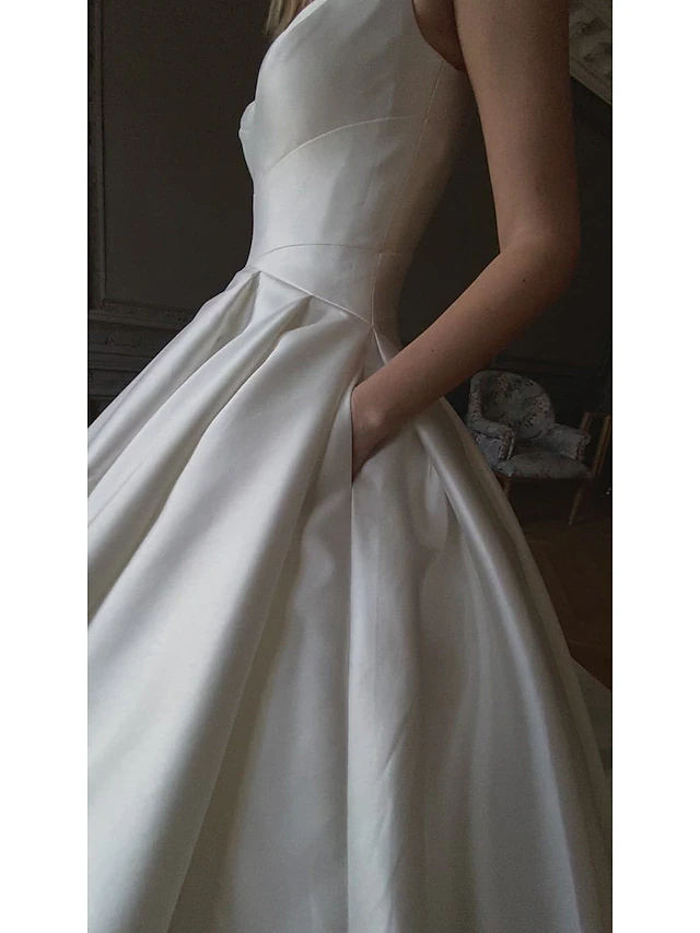 Style Royal Grande occasion Robes de mariée Robe de Soirée Col Carré ...